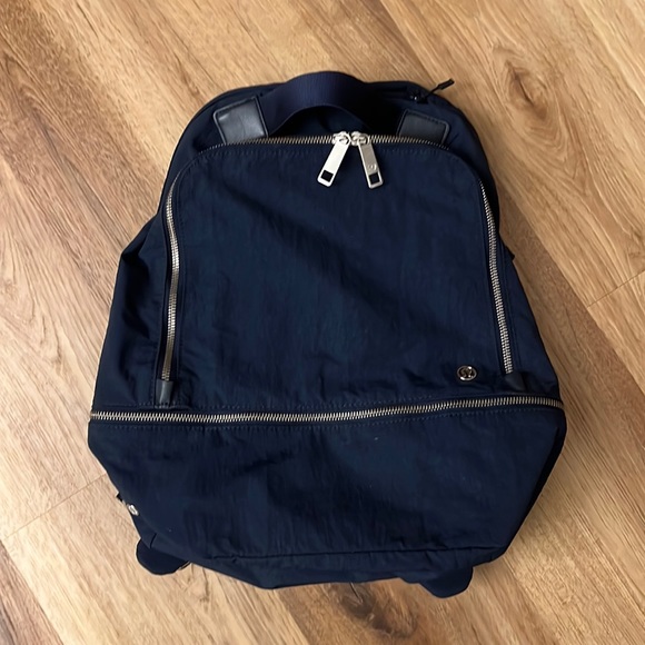 Navy Lululemon City Adventurer Backpack 17L - Picture 1 of 3